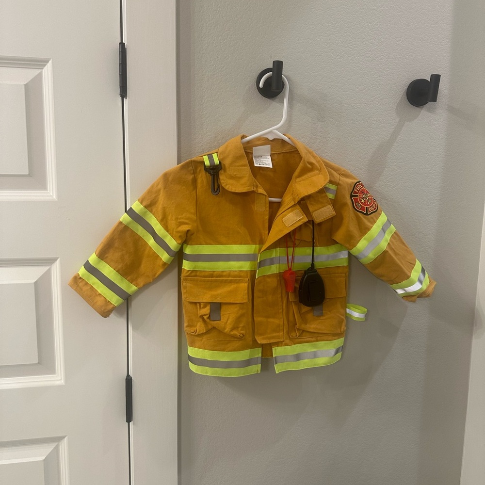EUC kids Size 3T 4T Toddler Fire Department Jacket Halloween Costume Dress Up - Picture 4 of 11